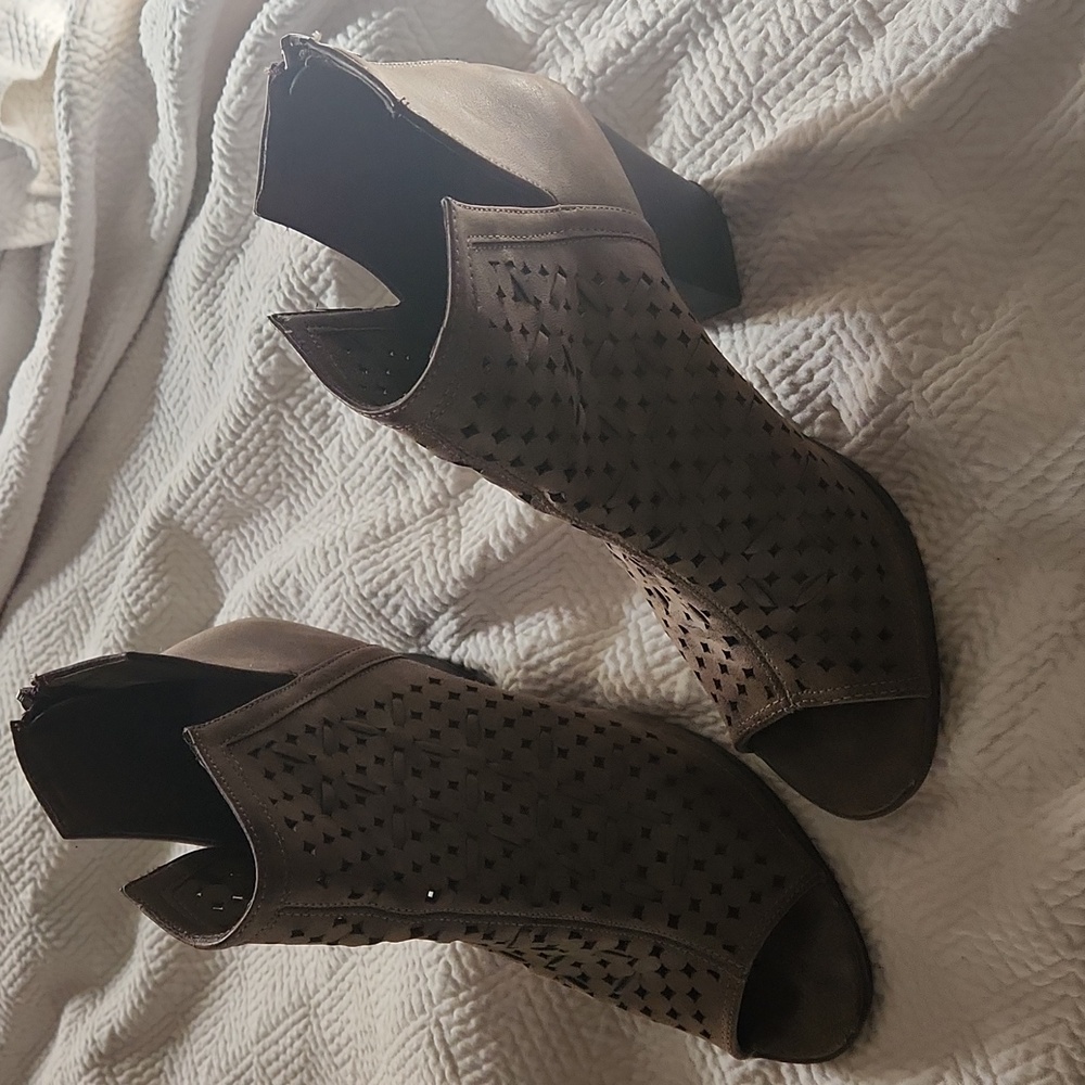 Sugar Brown Heeled Boots